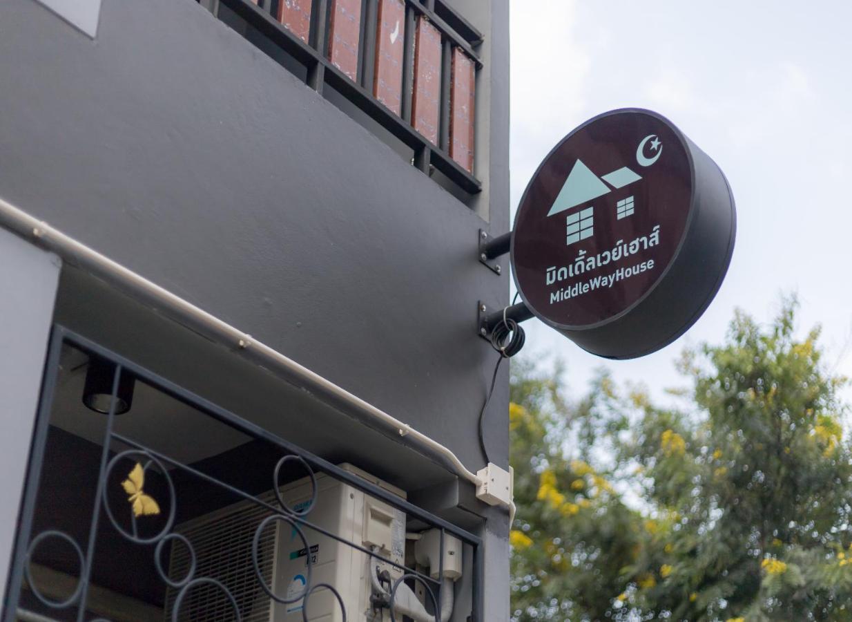 Middleway House Bangkok Hotel Buitenkant foto